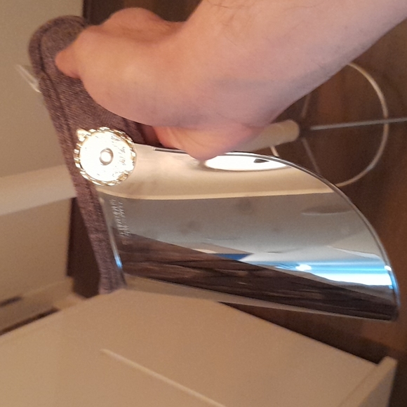 New Sunvisor - Picture 4 of 5